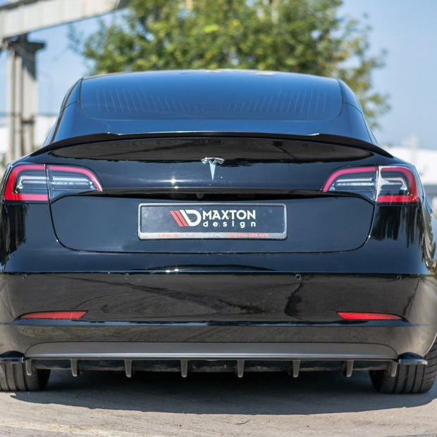 Rear Valance för Tesla Model 3