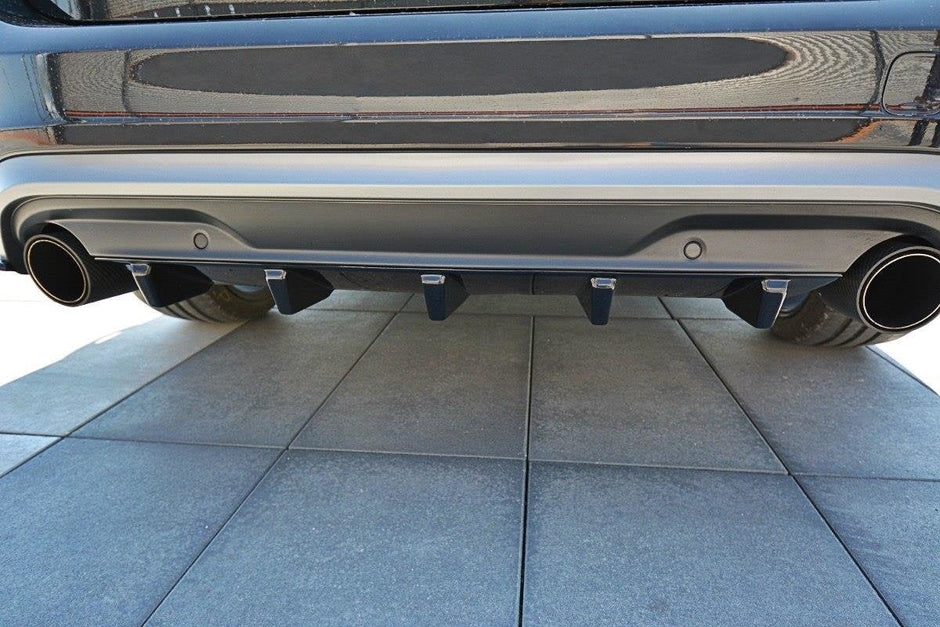 Rear Valance för Volvo V60 Polestar Facelift