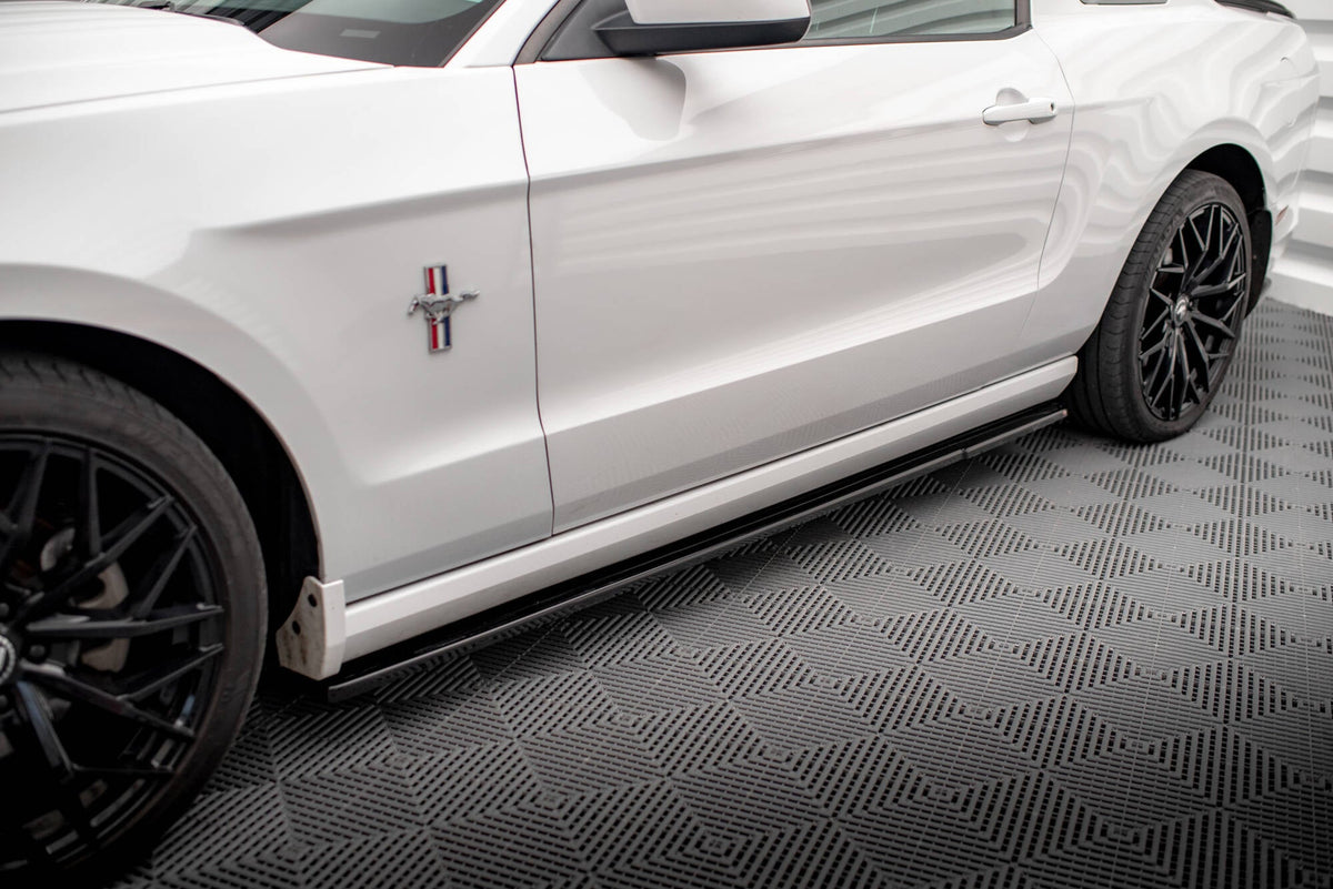 Maxton Design Splitter-kit – Ford Mustang Mk5 Facelift