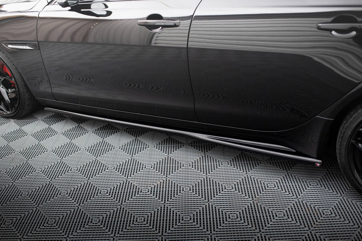 Splitter-kit för Jaguar XE X760 Facelift