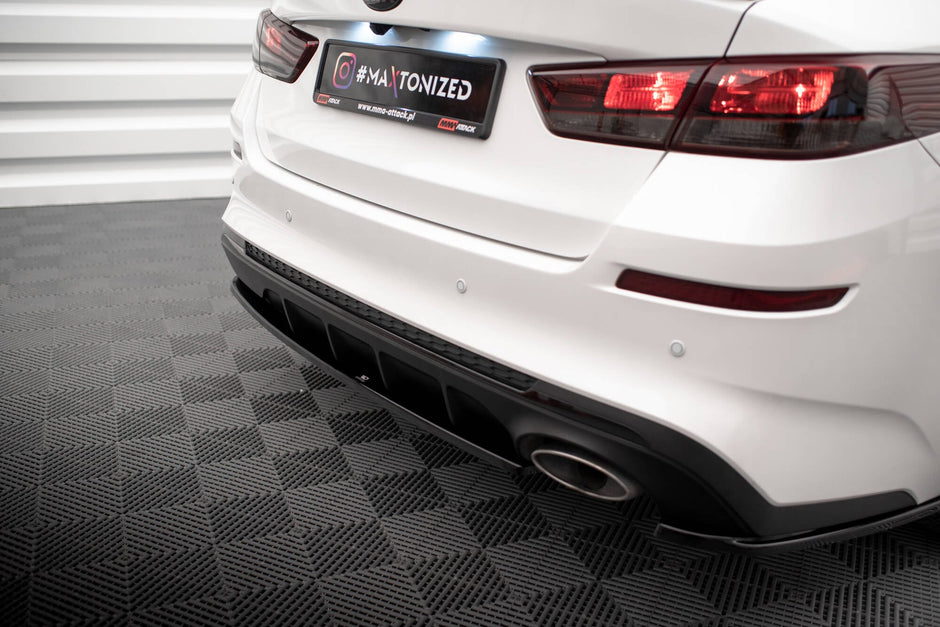 Splitter-kit för Kia Optima Mk4 Facelift