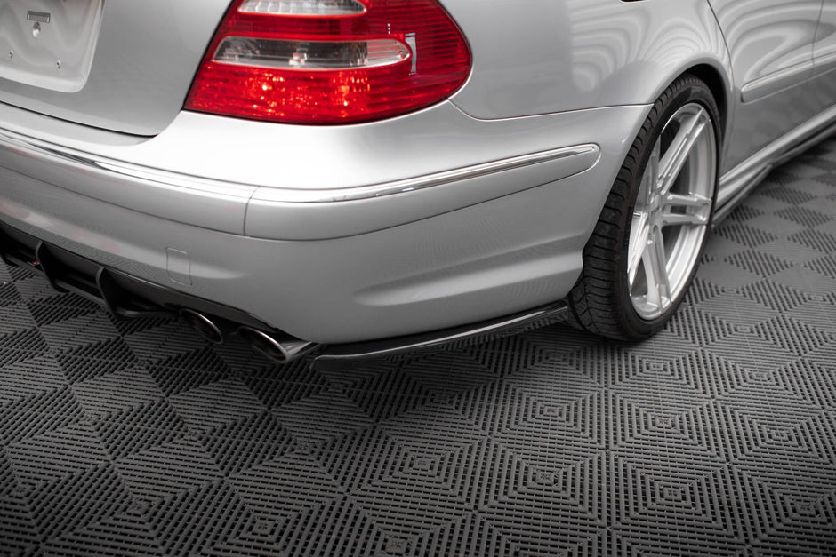 Splitter-kit för Mercedes-Benz E 55 AMG W211