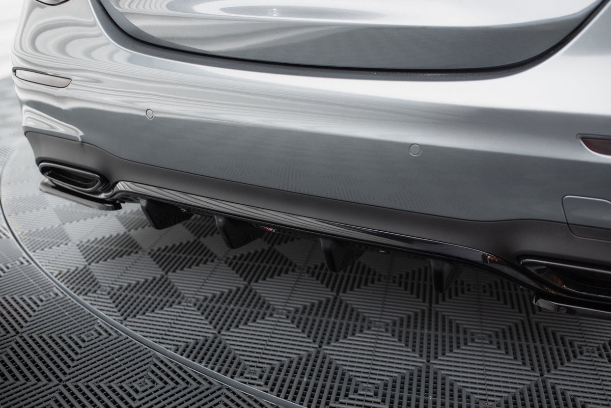 Splitter-kit för Mercedes-Benz E Sedan W213 AMG-Line