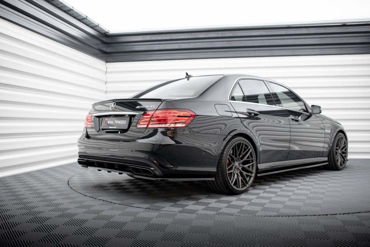 Splitter-kit för Mercedes-Benz E63 AMG Sedan W212 Facelift
