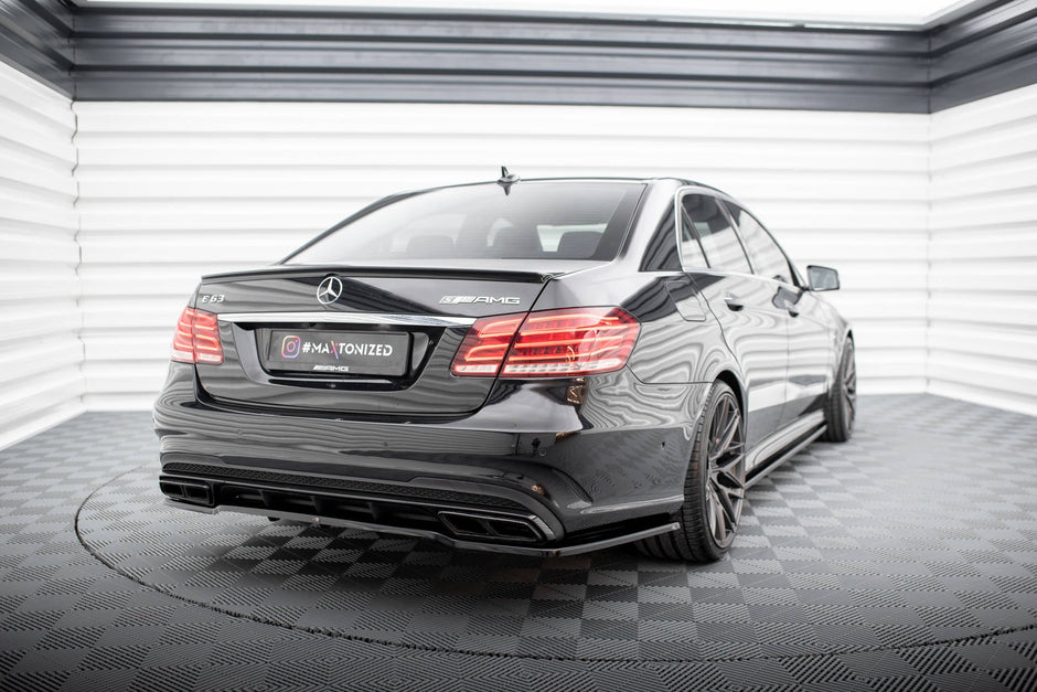 Splitter-kit för Mercedes-Benz E63 AMG Sedan W212 Facelift