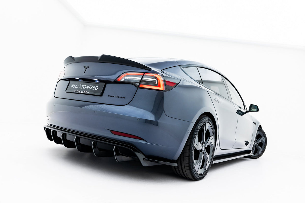 Splitter-kit för Tesla Model 3