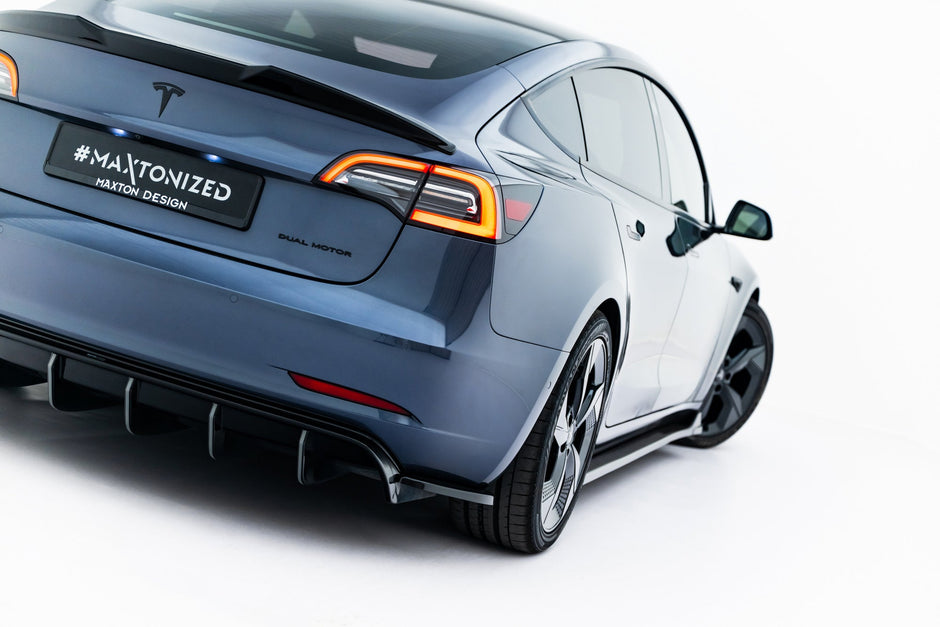 Splitter-kit för Tesla Model 3