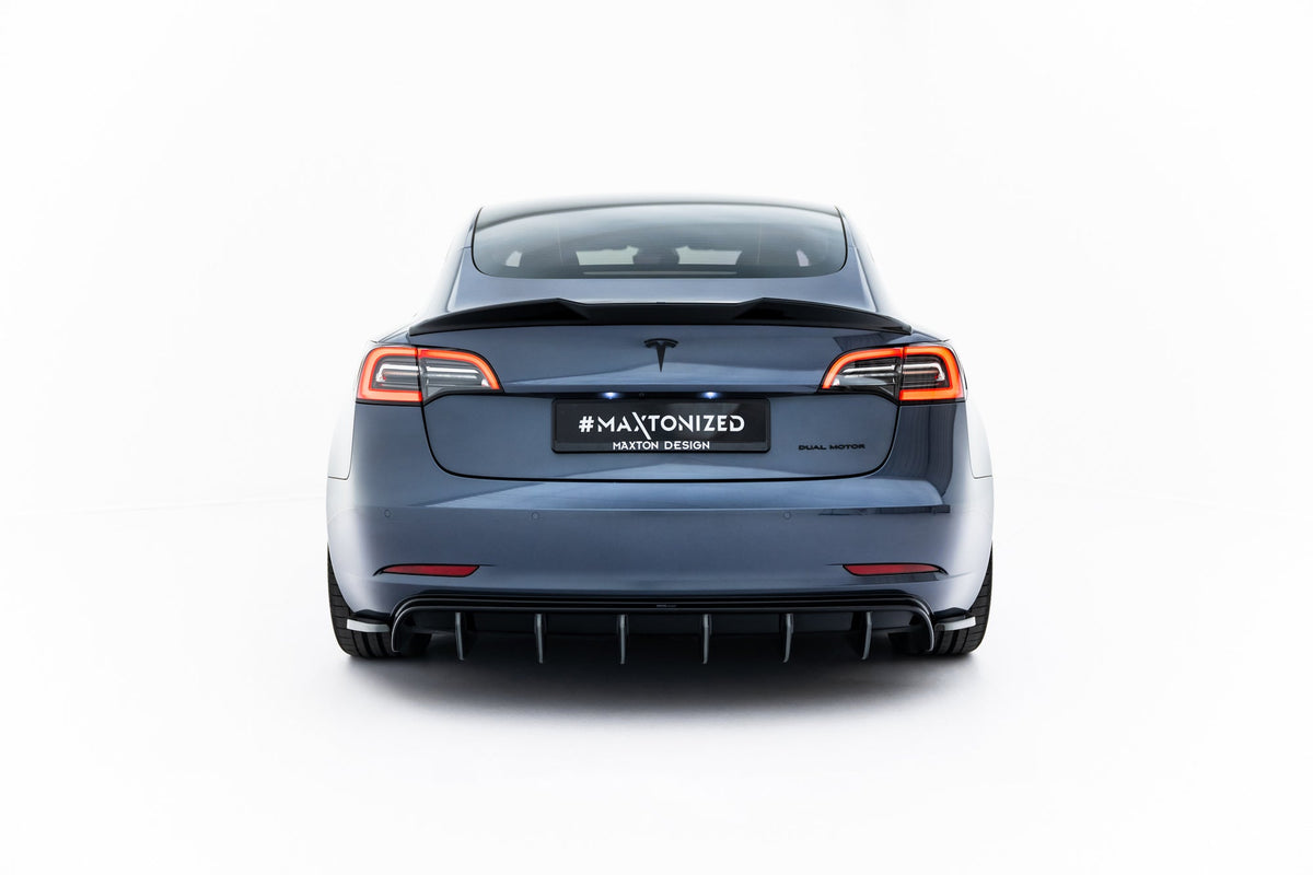 Splitter-kit för Tesla Model 3