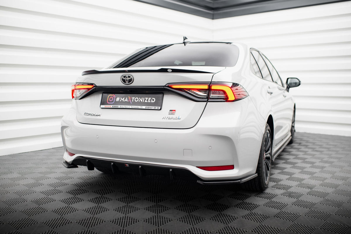 Splitter-kit för Toyota Corolla Mk12 Sedan