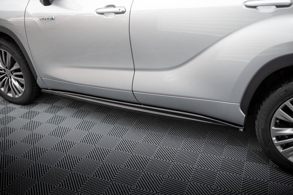 Splitter-kit V.1 för Toyota Highlander Mk4