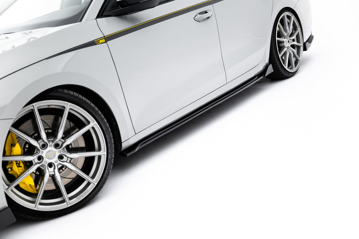 Splitter-kit V.2 för Skoda Octavia RS Combi Mk4