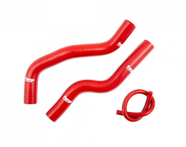 Forge Motorsport Kylarslangar i silikon – Suzuki Swift Sport 1.4 Turbo ZC33S (Röd, FMKC022.R)