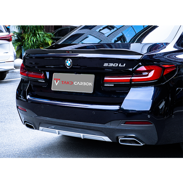 Bagageluckespoiler CS-stil i pre-preg carbon för BMW 5-serie G30 Sedan / M5 F90