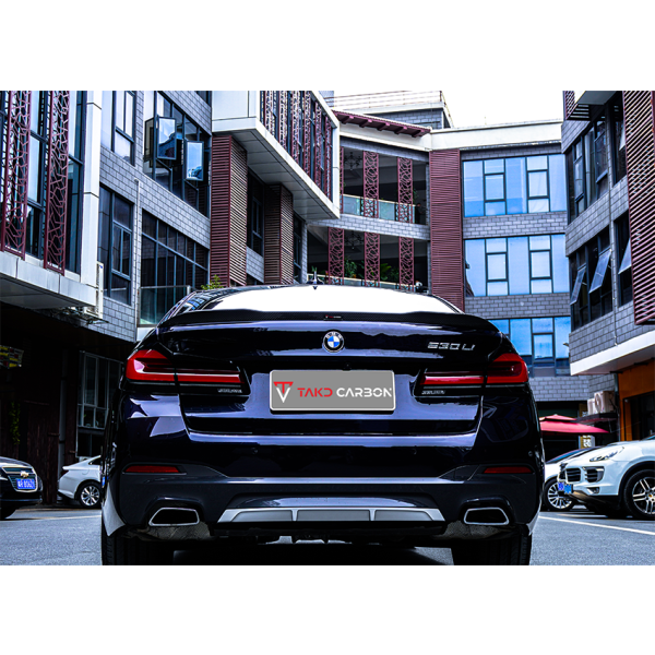Bagageluckespoiler CS-stil i pre-preg carbon för BMW 5-serie G30 Sedan / M5 F90