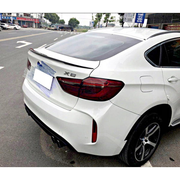 Bakluckespoiler M Performance i carbon för BMW X6 F16 – bild 4
