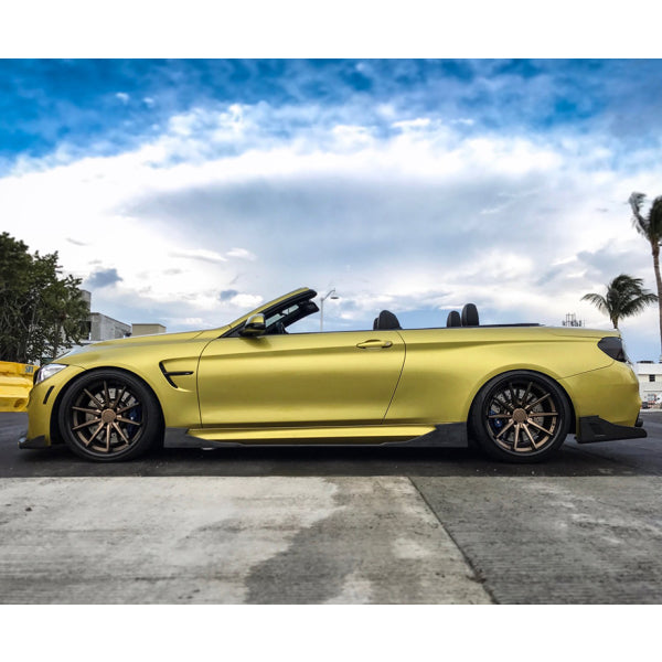 Sidokjolar i carbon Mad Fang typ 1 för BMW M3 F80 & M4 F82/F83