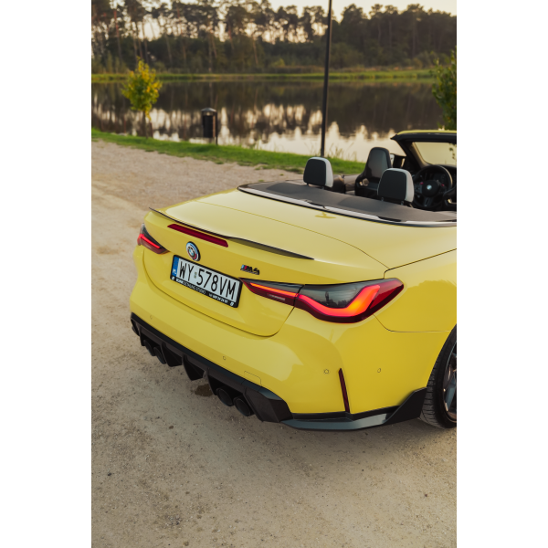 Diffusorbreddningar bak i pre-preg carbon för BMW M4 G82/G83