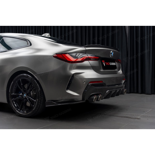 TAKD bagageluckespoiler TKM4 i Dry Carbon för BMW 4-serie G22 G23 G26