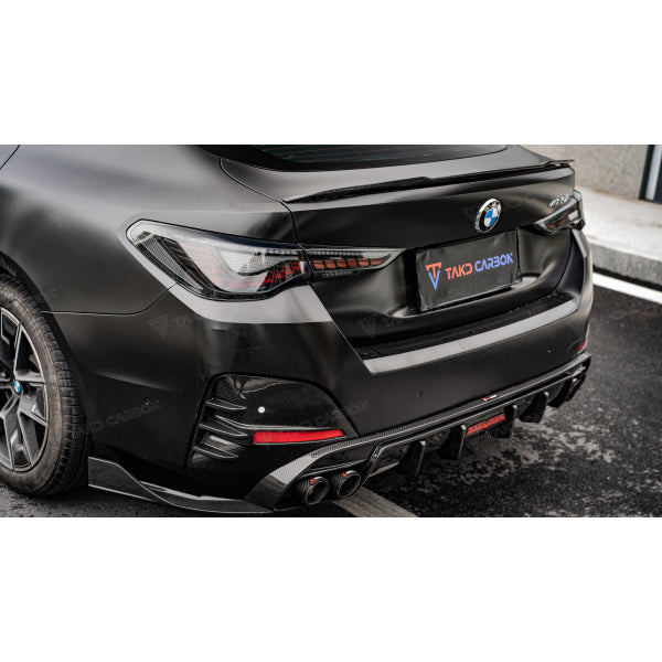 TAKD dekorinsatser till bakre stötfångaren i Dry Carbon för BMW 4-serie & i4 G26