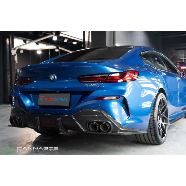 TAKD Dry Carbon aerokit med LED-diffusor & canards för BMW 8 G16 Gran Coupé – variant 2