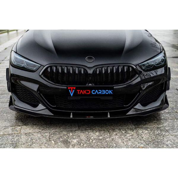 TAKD Dry Carbon aerokit med LED-diffusor & canards för BMW 8 G16 Gran Coupé – variant 1