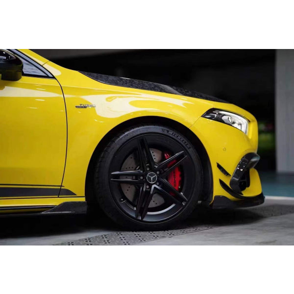 TAKD sidokjolar i Dry Carbon för Mercedes-Benz A45 AMG W177 – bild 3