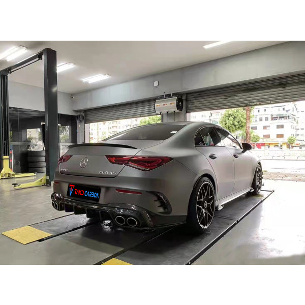 TAKD sidokjolar i Dry Carbon för Mercedes-Benz CLA 35 AMG C118 – bild 2