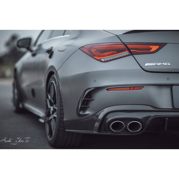 TAKD spoilerfenor till bakre stötfångare i Dry Carbon för Mercedes-Benz CLA 45 S AMG C118