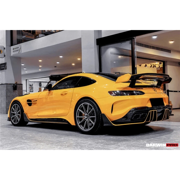 Aerokit i carbon för Mercedes-Benz AMG GT/GTS – stötfångare, diffusor & sidokjolar